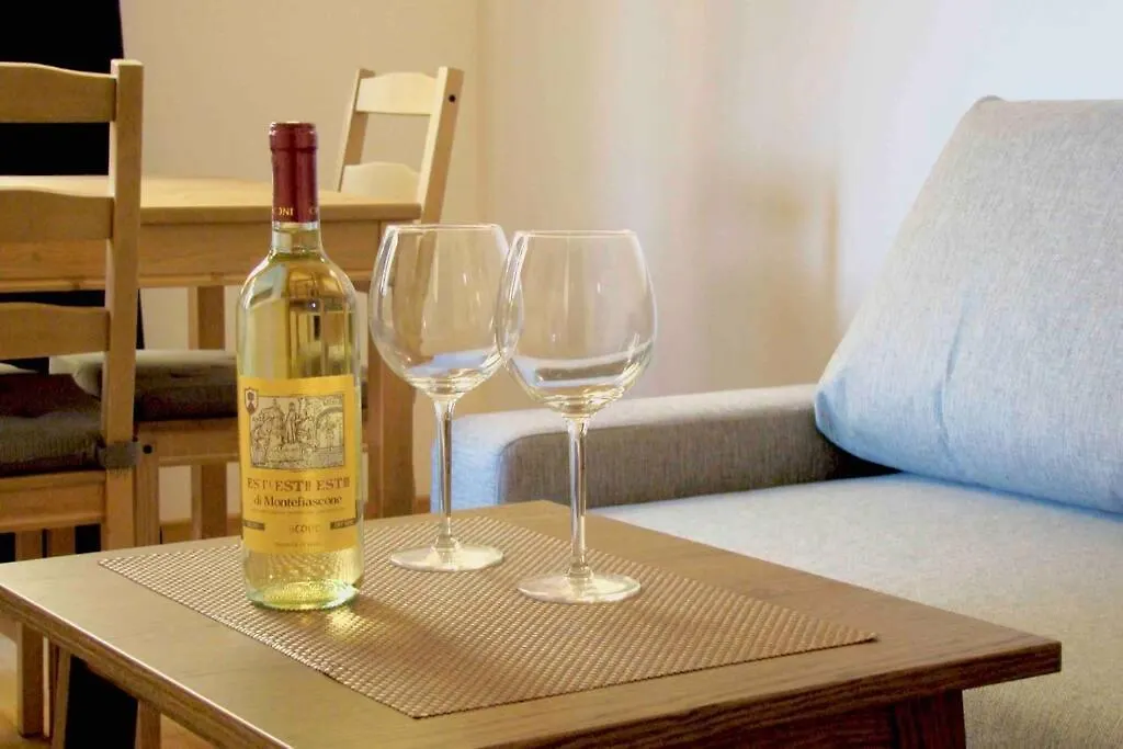 Elegant Trilussa Apartment Rome